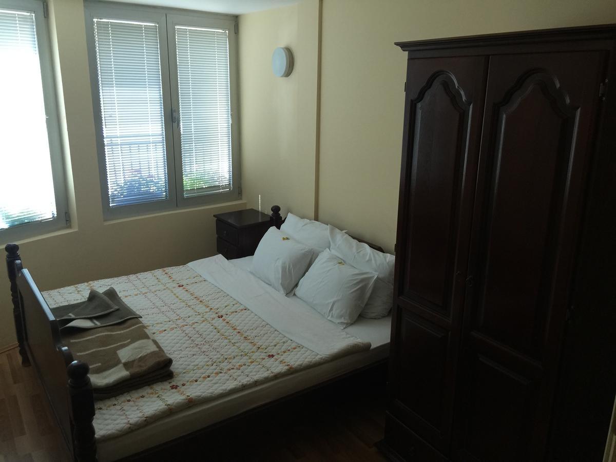 Bed & Breakfast Karavan Raska Exterior photo